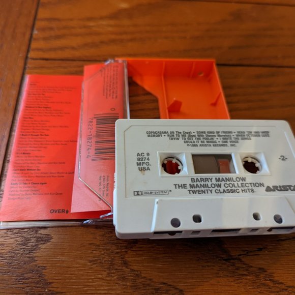 Barry Manilow The Manilow Collection Cassette 20 Classic Hits "Mandy" "Copa" - Picture 3 of 5